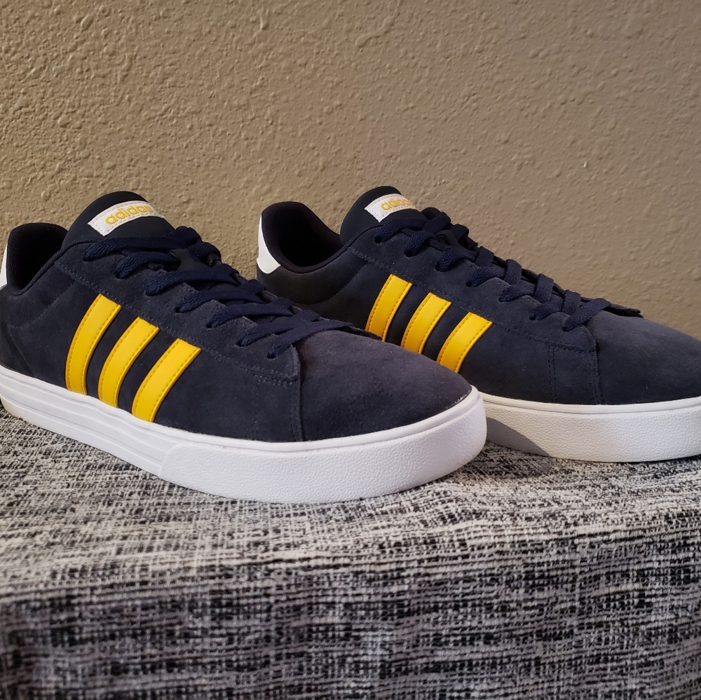 Adidas Originals Size 14